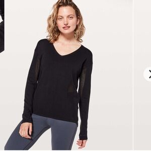 LULULEMON  Still Movement Sweater
Black